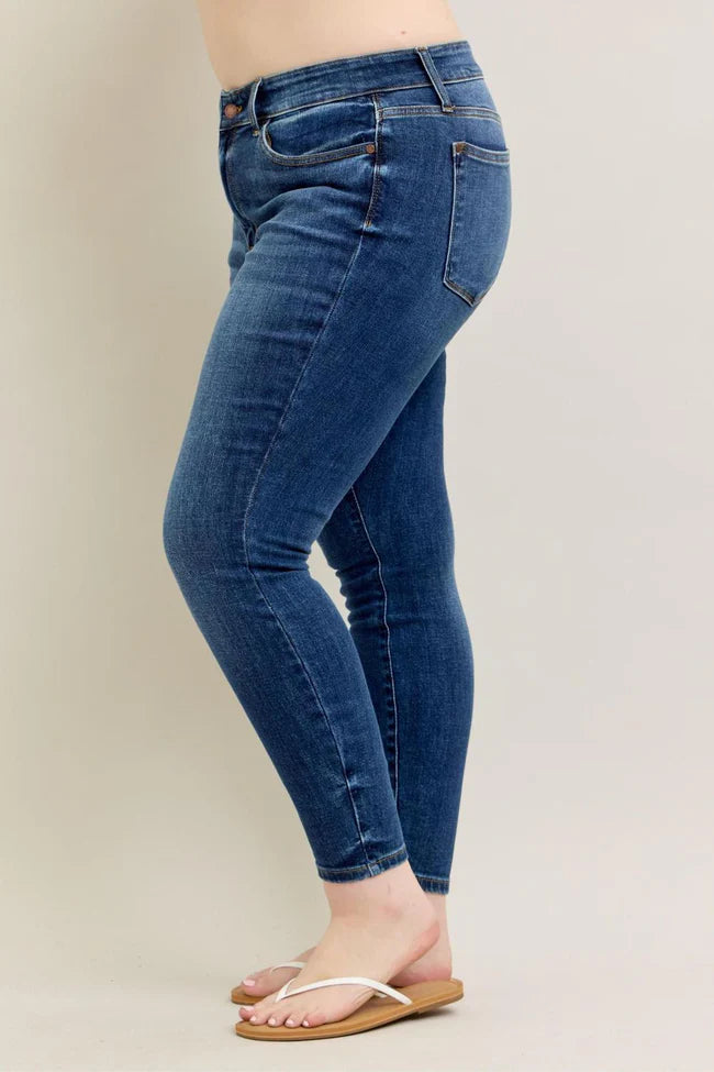 Mid Rise Skinny with Handsanding