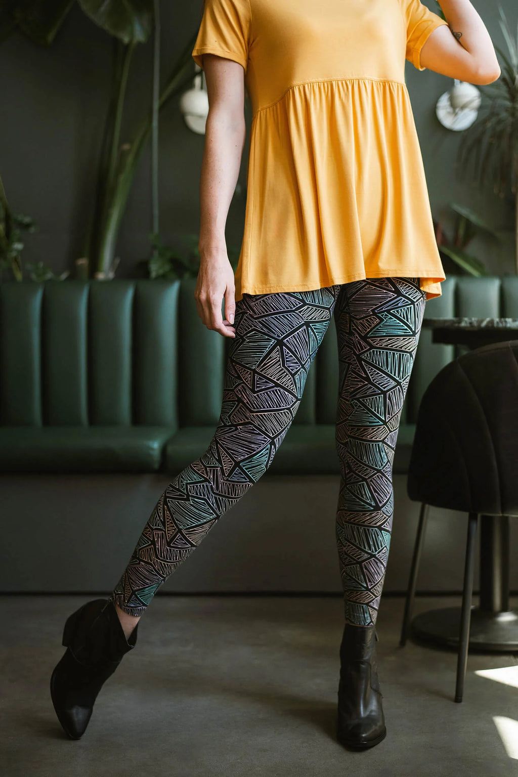 Rise & Sparkle Leggings – Sweet Boutique St. Albert