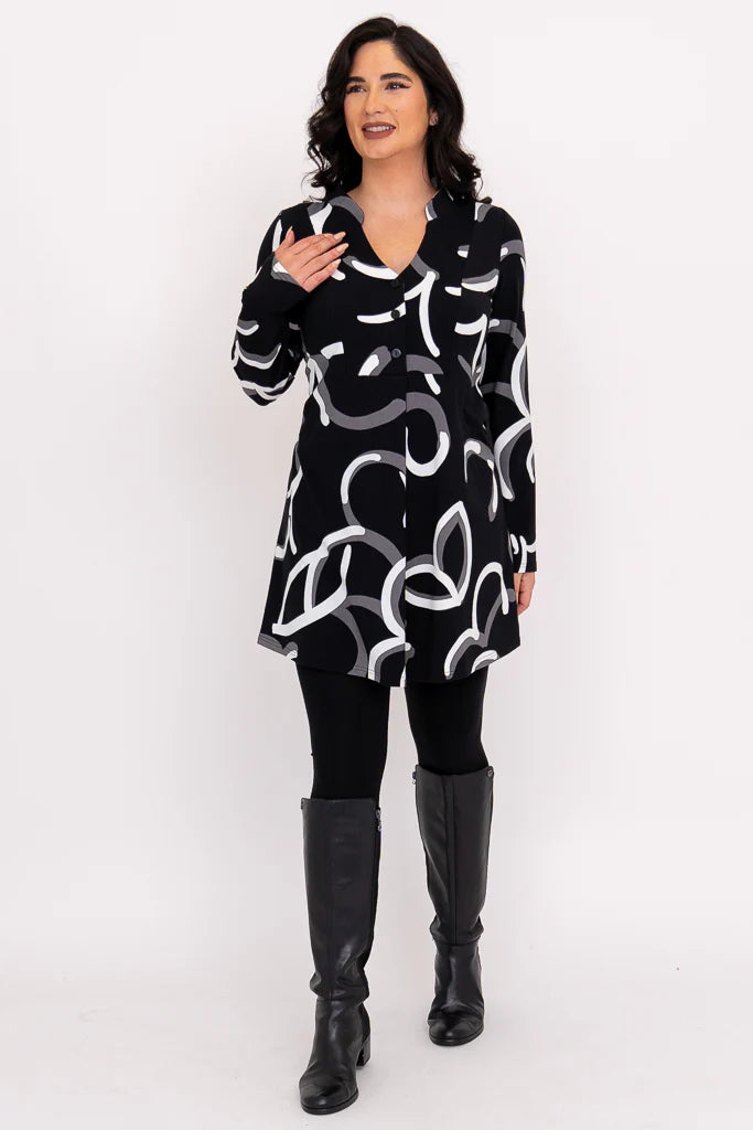 Edwina Tunic - BW Focus