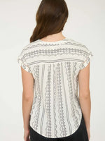 Geo Pattern Button Top