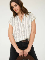 Geo Pattern Button Top