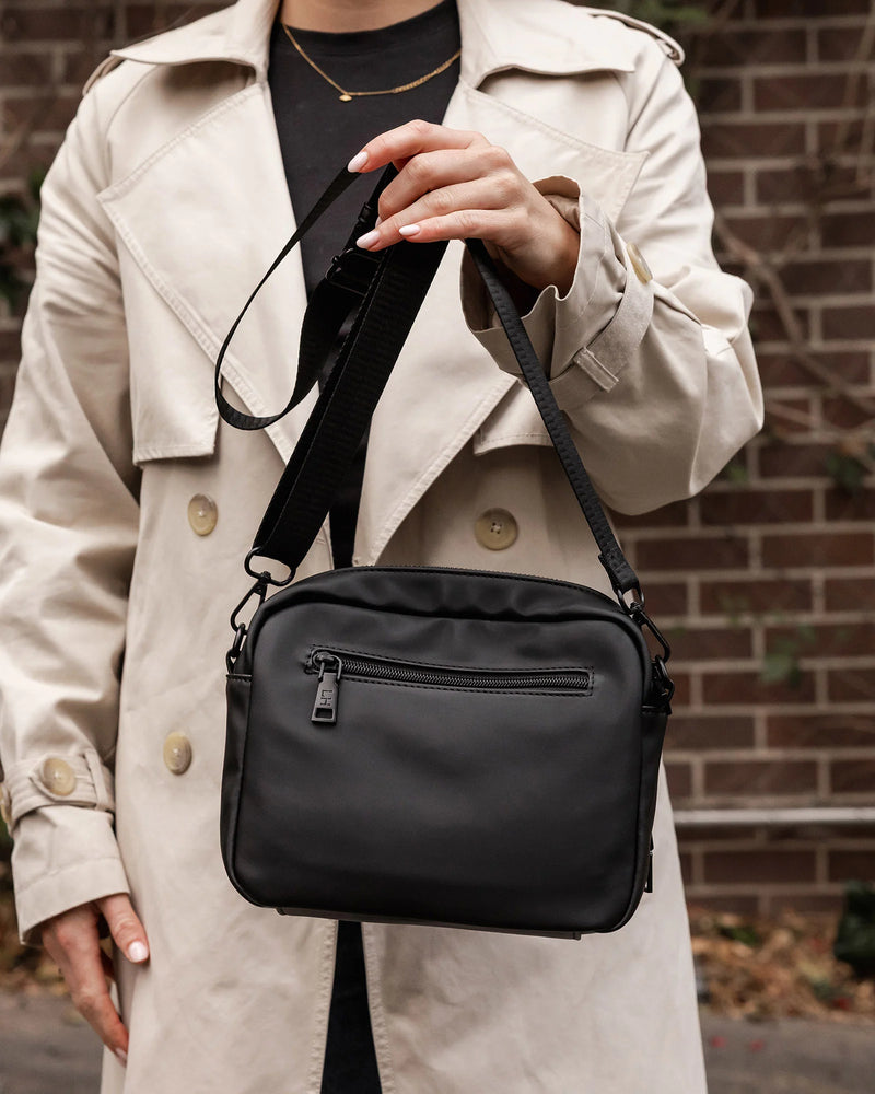London Crossbody *SAMPLE SALE PRE-ORDER 25% off*