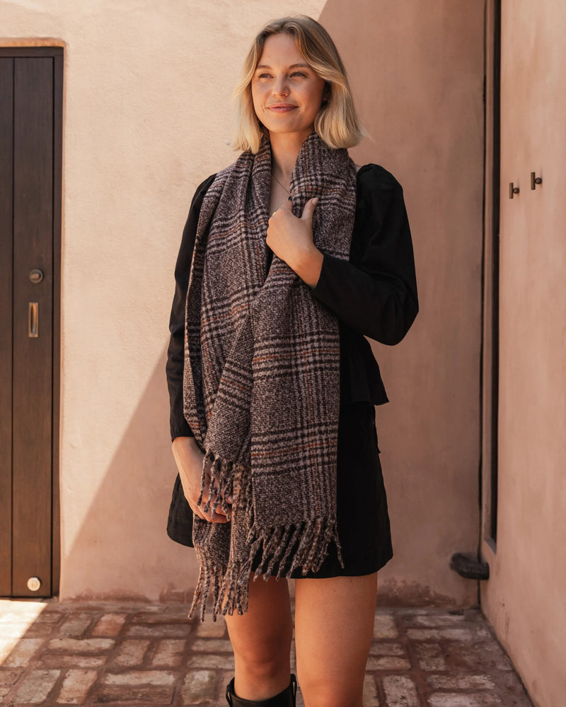 Cardiff Scarf *SAMPLE SALE PRE-ORDER 25% off*